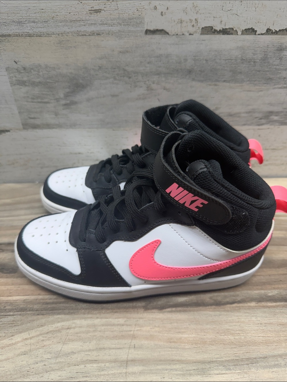 Nike Big Kid's Court Borough Mid 2 Shoes, Black/Pink Sunset, Youth Size 4y Mint